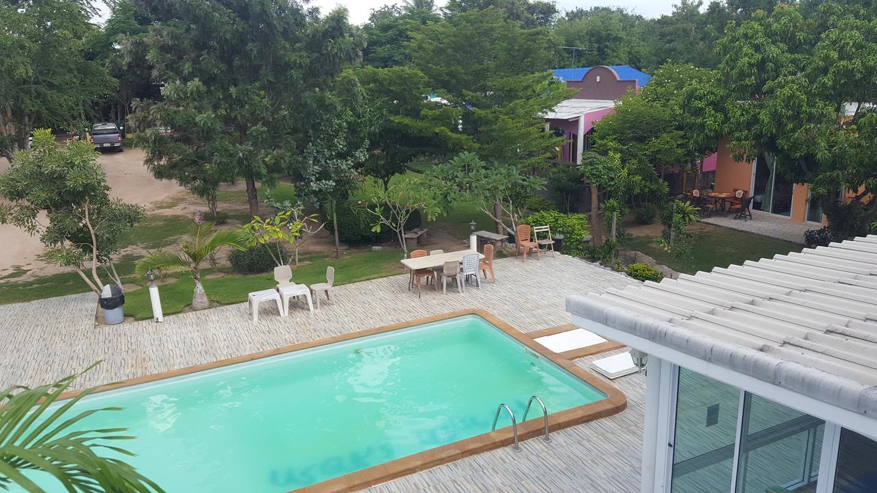 Poh Rak Resort At Pak Chong Esterno foto